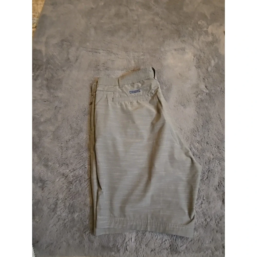 Weekender Casual Life Mens 42 Gray Golf Shorts Stretch Flat Front Performance